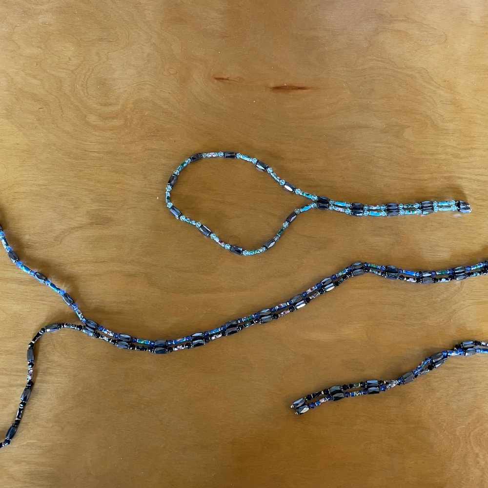 Fun set of magnetic necklaces/braclets